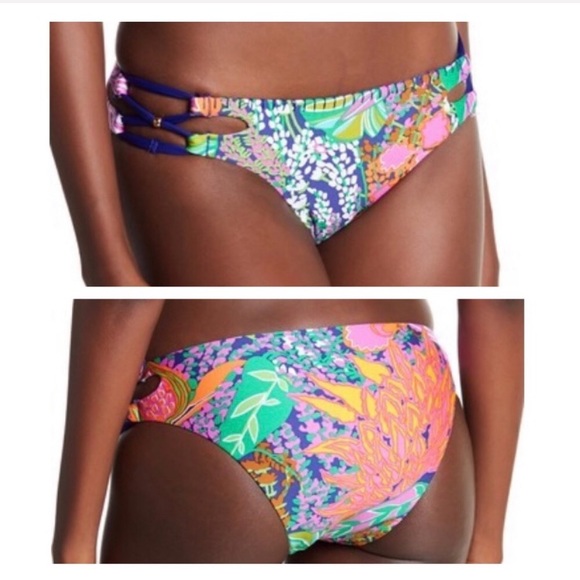 Trina Turk Other - •Trina Turk Tropical Print Bikini Bottom G223